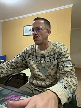 MeladoDiMel XXX чат на живо