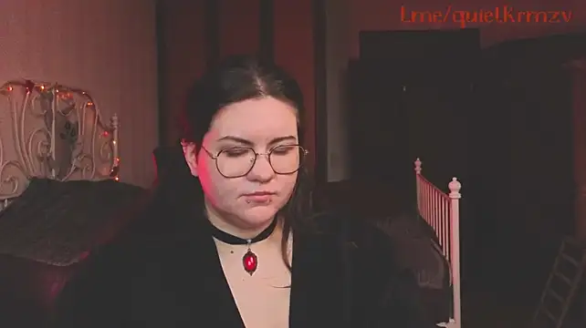 Laura_Karamazov Live XXX-Chat