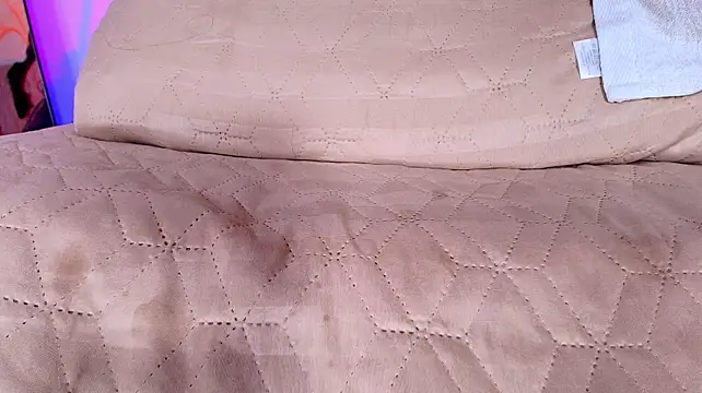 naomi_kyse Chat XXX live