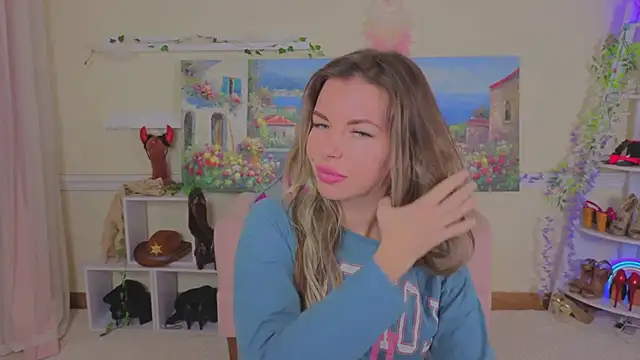 Real_Tini's Live XXX Chat