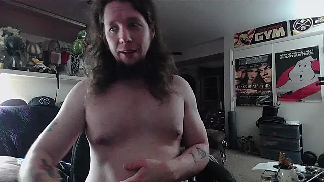 biggerisbetter12's Live XXX Chat