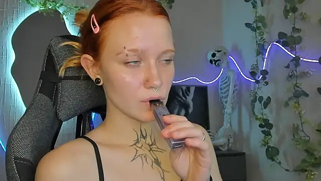 Elastikisss' Live XXX Chat