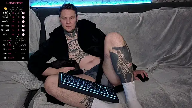 Lechery_boy Adlı Modelin Canlı XXX Sohbeti