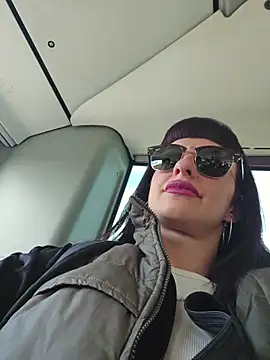 XXX chat uživo modela U_prolazu