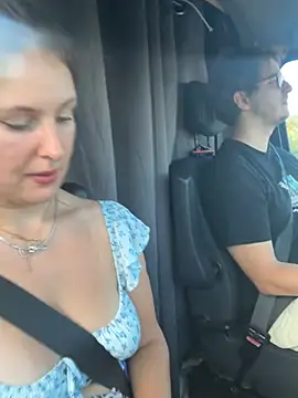 Živý XXX chat LillyFlowerson