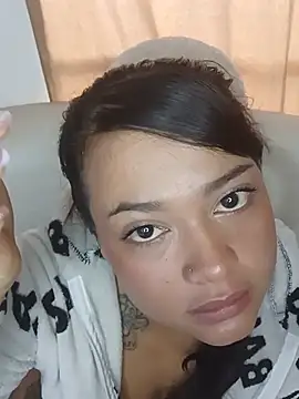 ebonysummer_'s Live XXX Chat