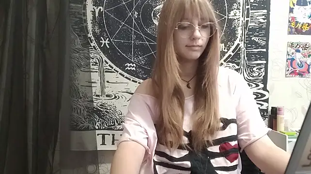 JeraldineCamaeho 现场XXX聊天