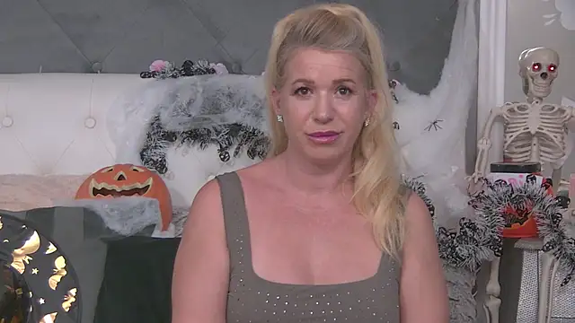 BriannaEllams Chat XXX in diretta