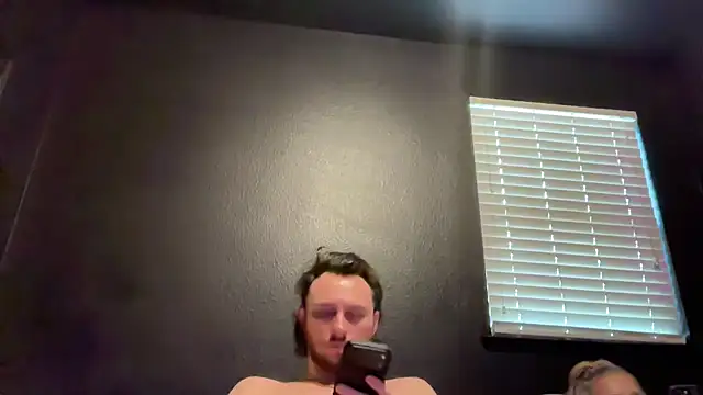 Онлайн чат XXX hungandcloudy