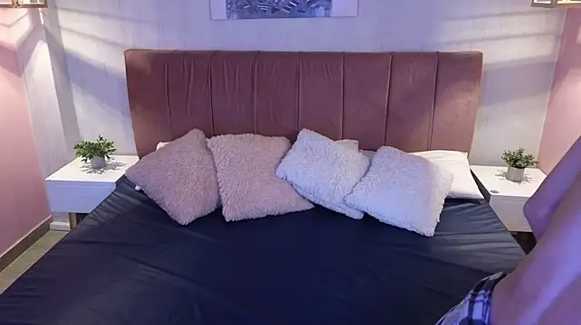XXX chat uživo modela caos_mood
