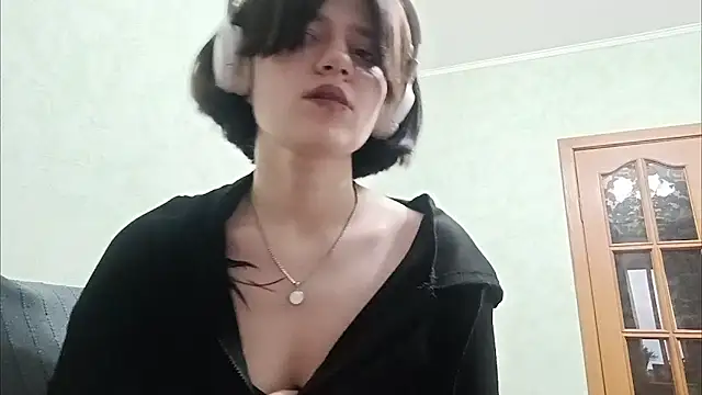 Chat +18 de RandiMerkel ao vivo
