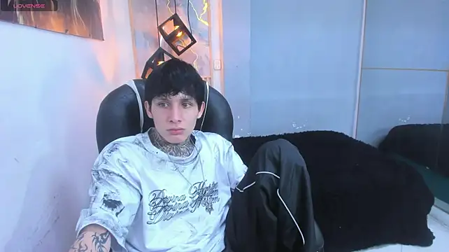 Cry_therealn Live XXX chat