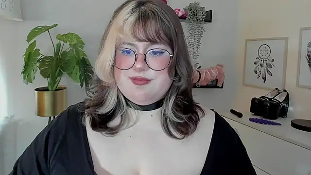 Živý XXX chat OpheliaLush
