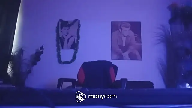 der_dino30's Webcam Show