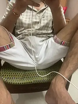 slimmdaddyyのライブXXXチャット