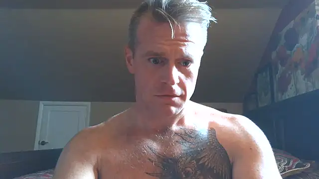 Chat XXX en directo de DILFiGuess1