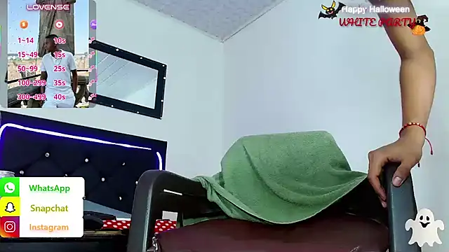 Онлайн чат XXX hotboyluxe