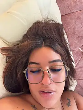 Chat XXX en directo de Little_Gaby_