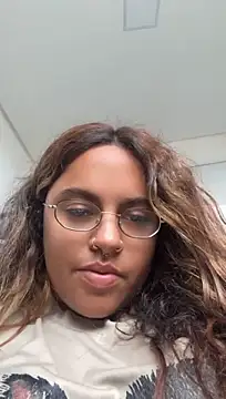 Chat +18 de caboclabeirario ao vivo