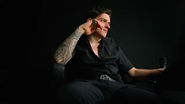 FelixStarkk élő XXX-chatje