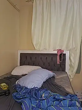 innocentbitch1 Live XXX-Chat