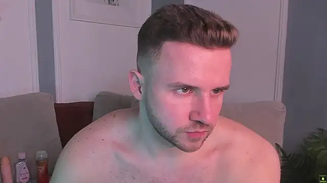 XXX chat uživo modela EnriqueBarberry