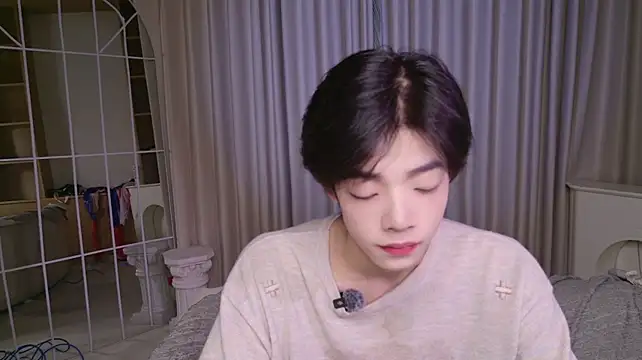 Chat XXX en directo de XiaoZeouba