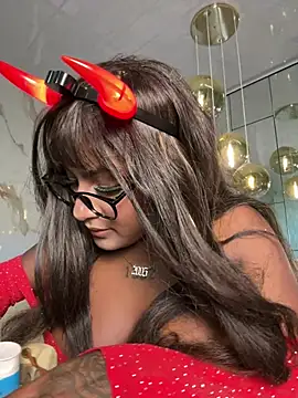 Pokazy przed kamerką – Emma_Dancer
