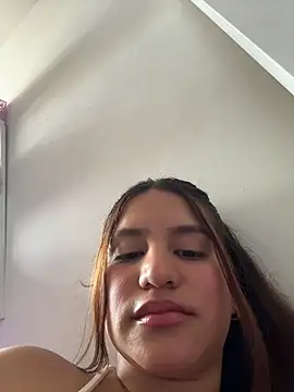 צ'אט XXX בשידור חי של ViankaRose