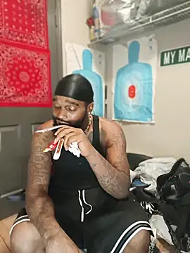 צ'אט XXX בשידור חי של yummybbc
