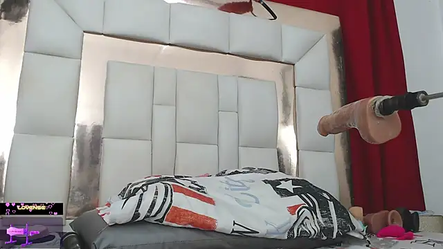 Chat +18 de candyrojas ao vivo