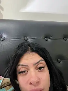 צ'אט XXX בשידור חי של belababyy