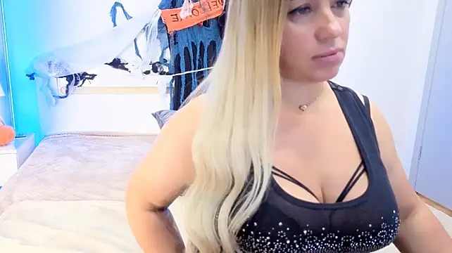 JuicyMillena 라이브 XXX 채팅