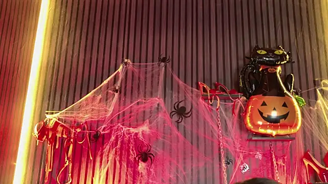 Онлайн чат XXX NovaaQuinn