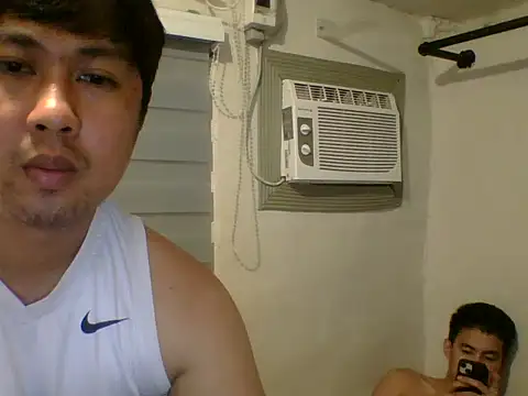 mattyXthridy Show in webcam
