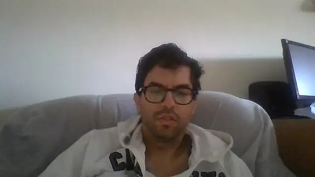 Show de RikCum4u na webcam