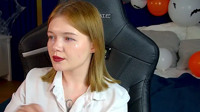Chat +18 de ElinaVale ao vivo