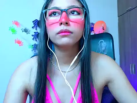 _ALLYSON18_ élő XXX-chatje