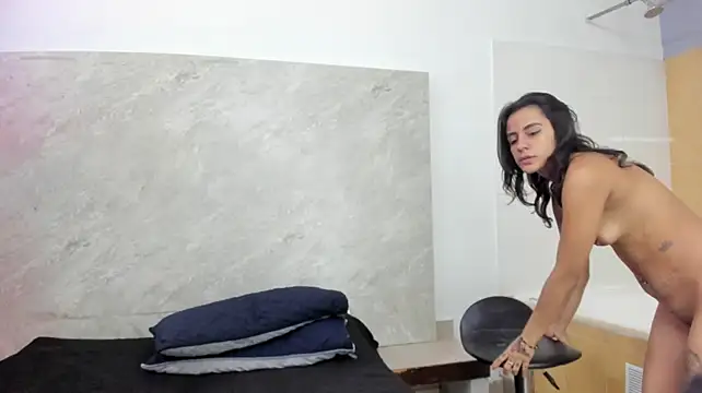 Alice_Winklarr Live XXX-Chat