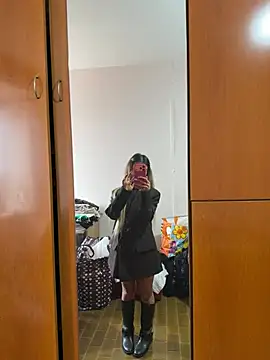 Thegirlofthemirror Chat XXX live