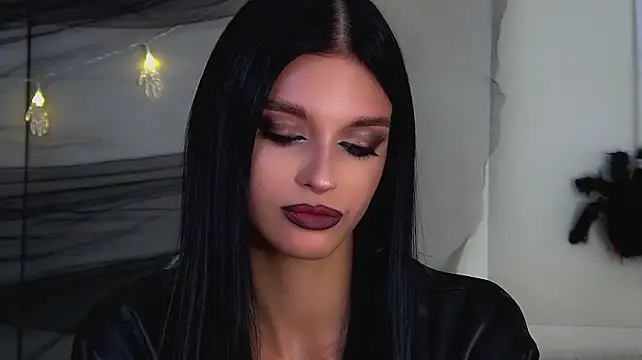 BeverlyMost's Live XXX Chat