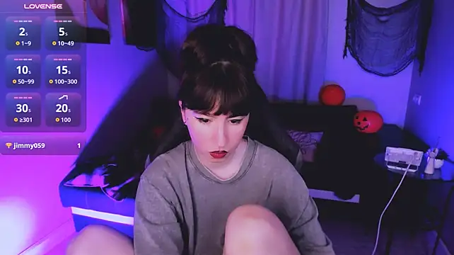 Lily_xBabe: онлайн-секс-чат