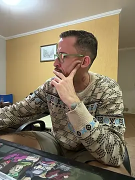 XXX chat uživo modela MeladoDiMel