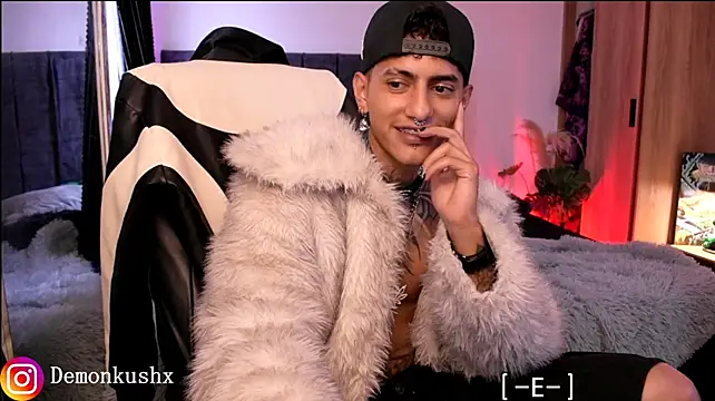 Chat XXX Live DemonKush--