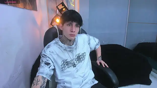 Živý XXX chat Cry_thereal