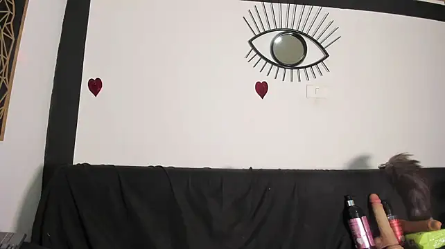 EmilyGomezLSのライブXXXチャット
