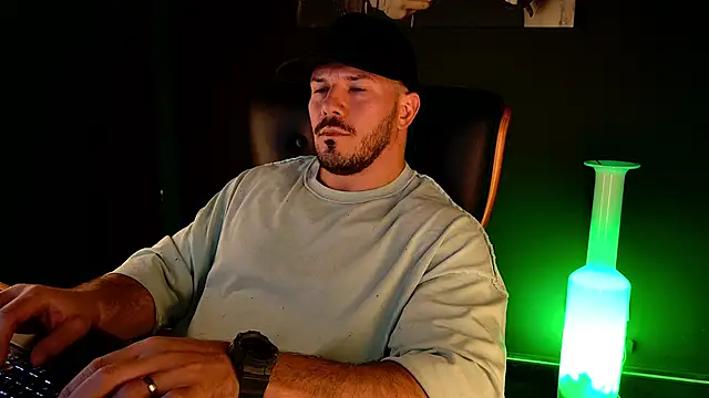 AngeloEric live XXX chat