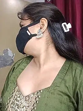 צ'אט XXX בשידור חי של Ruhi_07