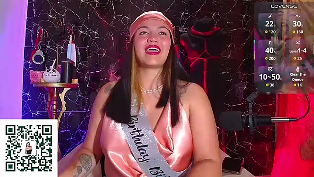JulietNoir's Live XXX Chat