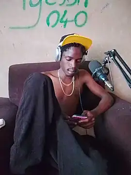 Demon254_ live XXX chat